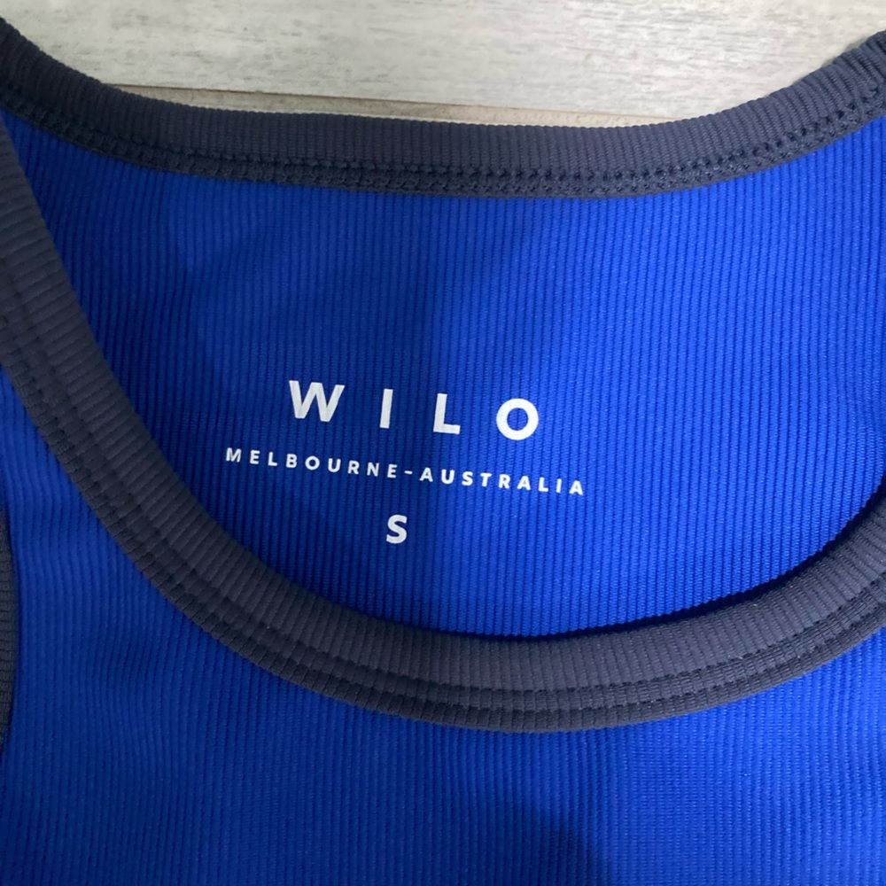New WILO athletic bra and joggers size S color multi.Could be sell separately. - Picture 2 of 5